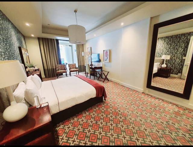 1 BEDROOM APARTMENT FOR SALE IN UMHLANGA RIDGE
